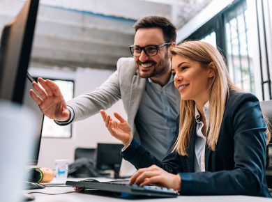 Conoce las funciones principales de Tasven Punto de Venta: ventas, inventario, clientes, cortes de caja, promociones, monedero y CFDI 4.0, pensado para pequeñas